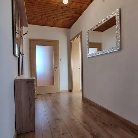 Muehlbacher Daire *